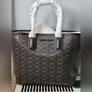 New with tags black Michael Kors Jodie small tote size 9x8"